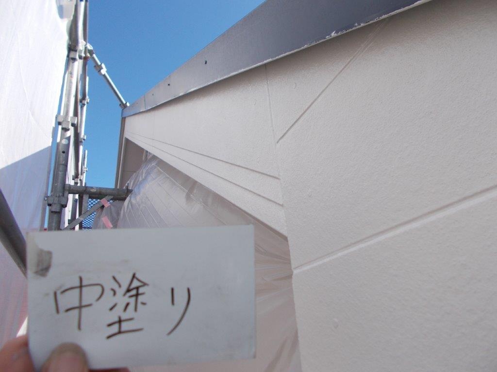 破風の中塗り塗装