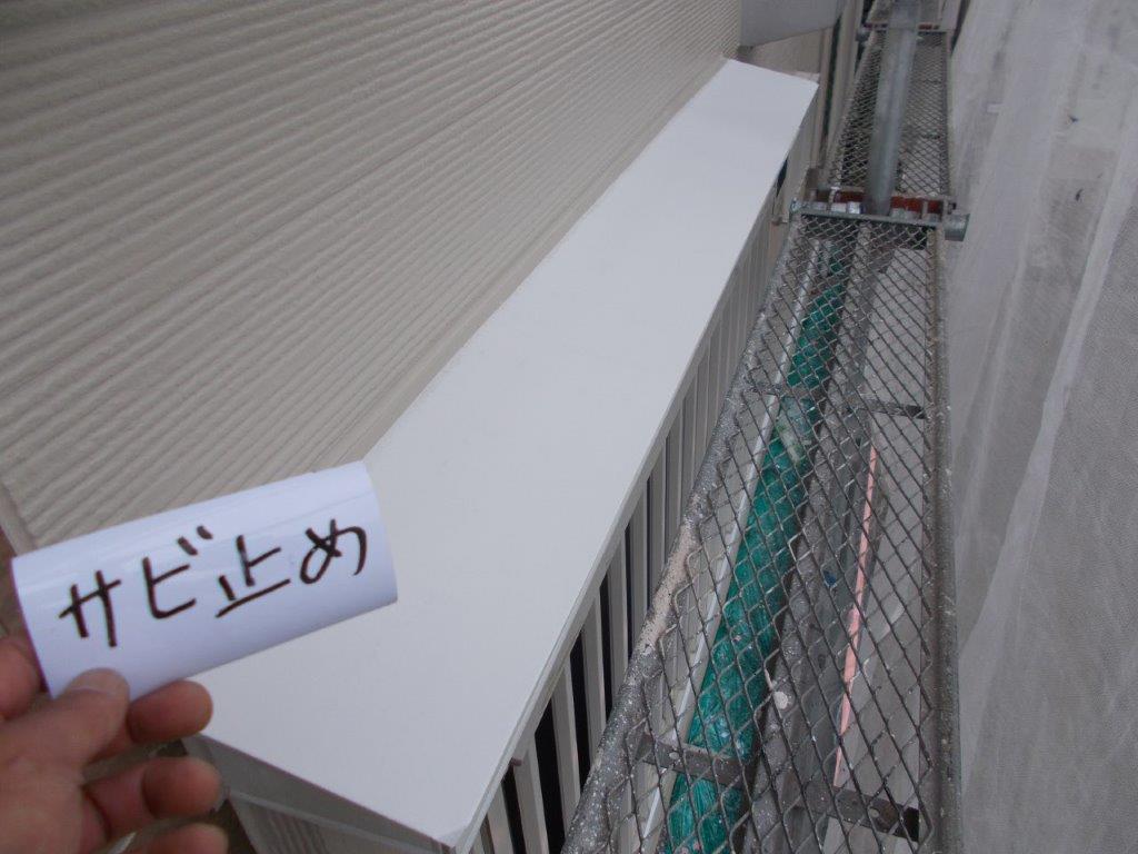 シャッターの錆止め塗装