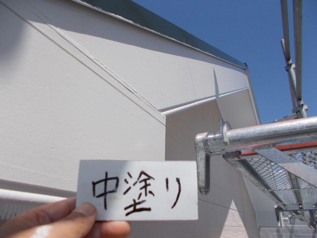 破風の中塗り塗装